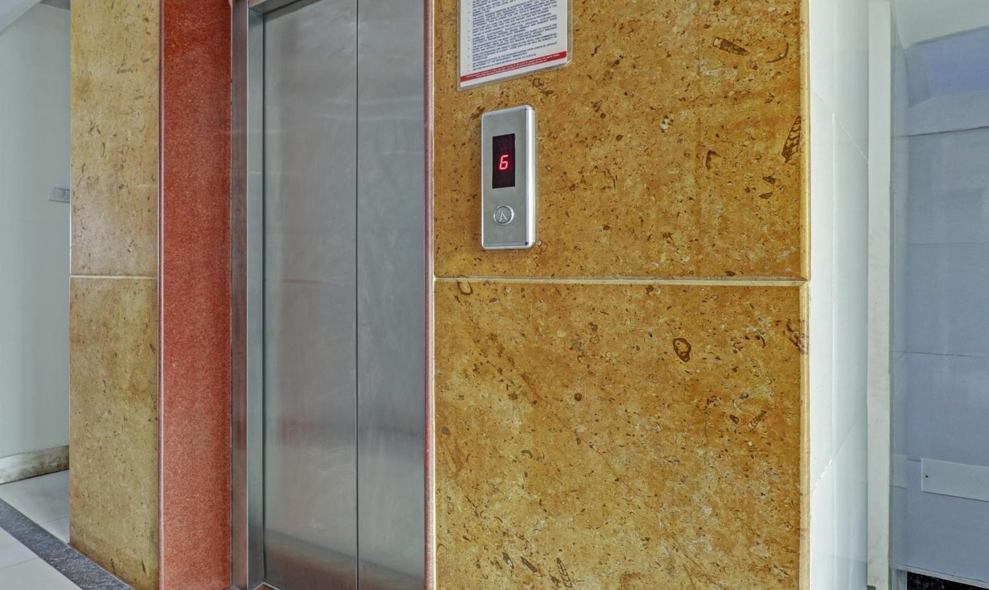 Itsy Hotels Bcp Suites Bangalore Exterior photo